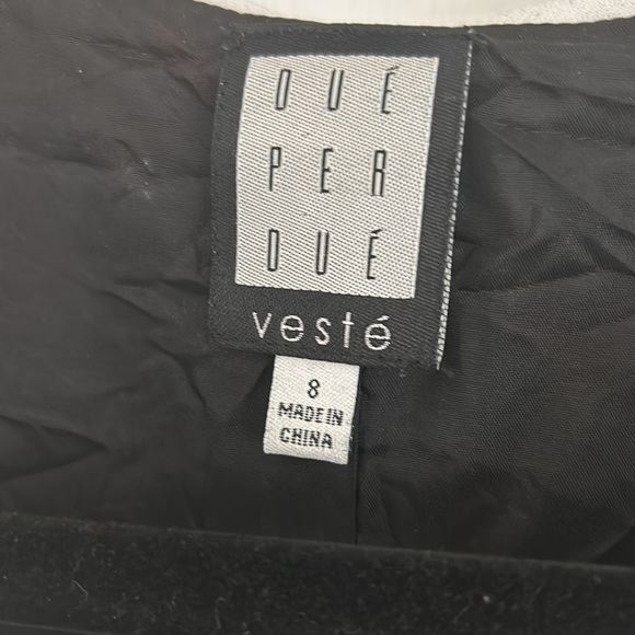 Black dress - Picture 2 of 4